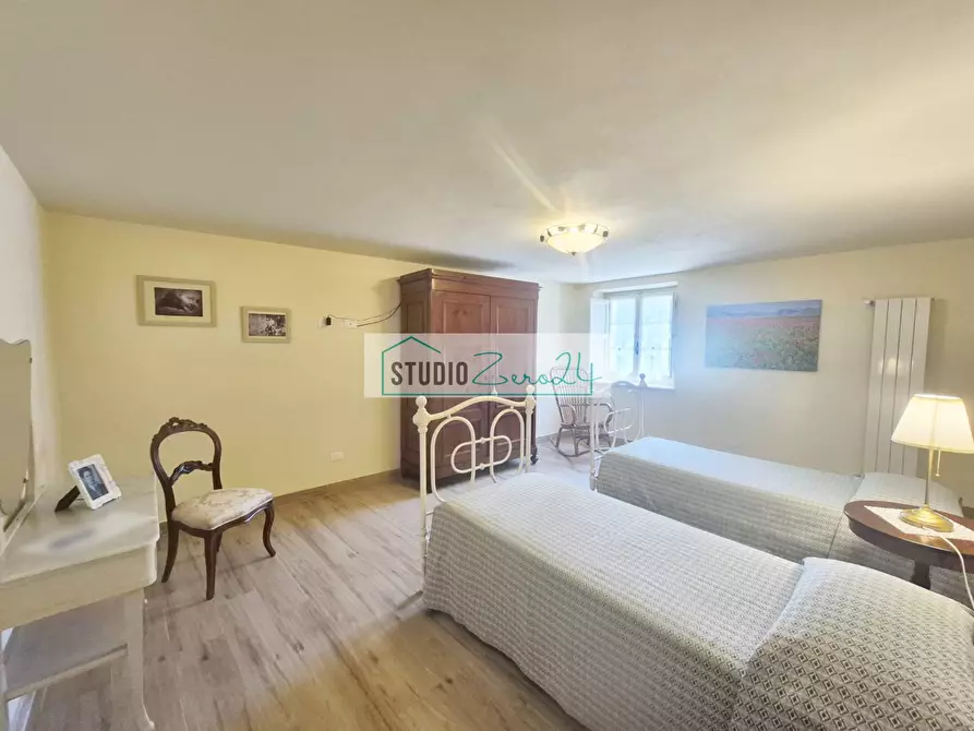 Immagine 12 di Casa semindipendente in vendita  in Via Montebello 15 a Camaiore