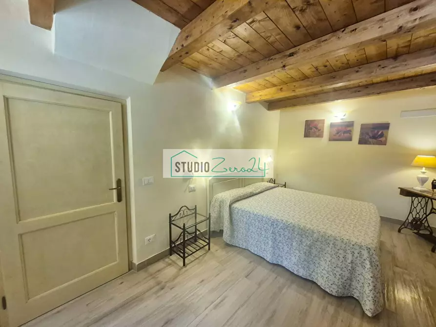 Immagine 18 di Casa semindipendente in vendita  in Via Montebello 15 a Camaiore