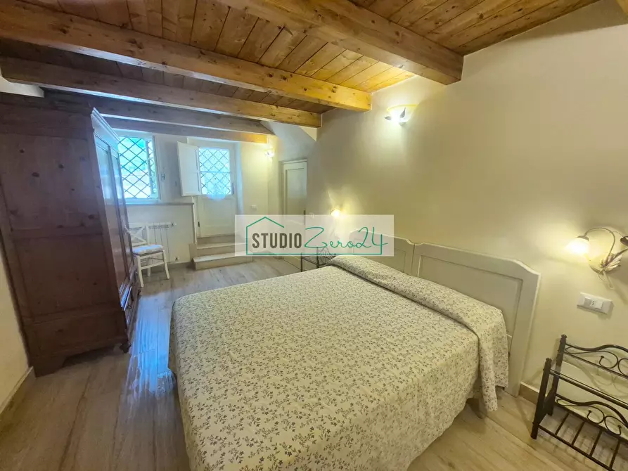 Immagine 19 di Casa semindipendente in vendita  in Via Montebello 15 a Camaiore