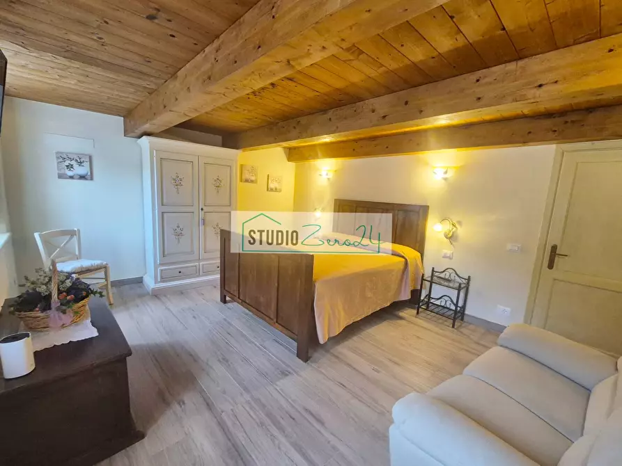 Immagine 26 di Casa semindipendente in vendita  in Via Montebello 15 a Camaiore