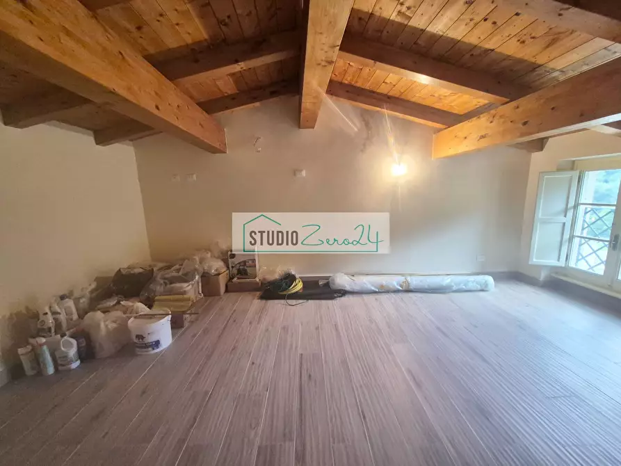 Immagine 33 di Casa semindipendente in vendita  in Via Montebello 15 a Camaiore