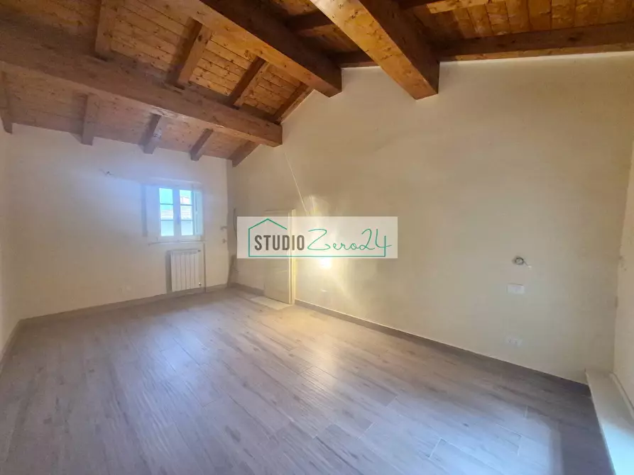 Immagine 38 di Casa semindipendente in vendita  in Via Montebello 15 a Camaiore