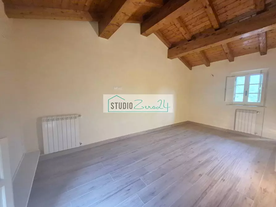 Immagine 39 di Casa semindipendente in vendita  in Via Montebello 15 a Camaiore