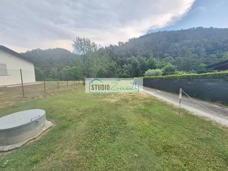 Immagine 51 di Casa semindipendente in vendita  in Via Montebello 15 a Camaiore