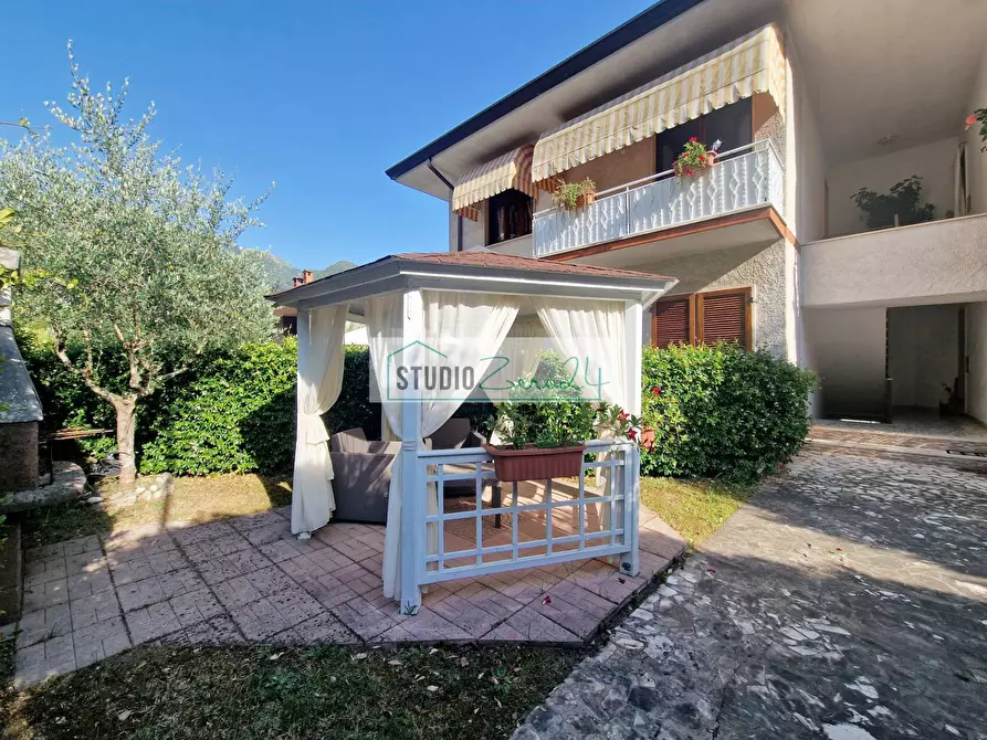 Immagine 2 di Appartamento in vendita  in Via Nuova 12 a Camaiore