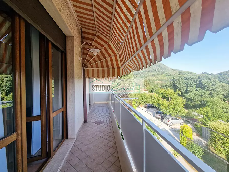 Immagine 10 di Appartamento in vendita  in Via Nuova 12 a Camaiore