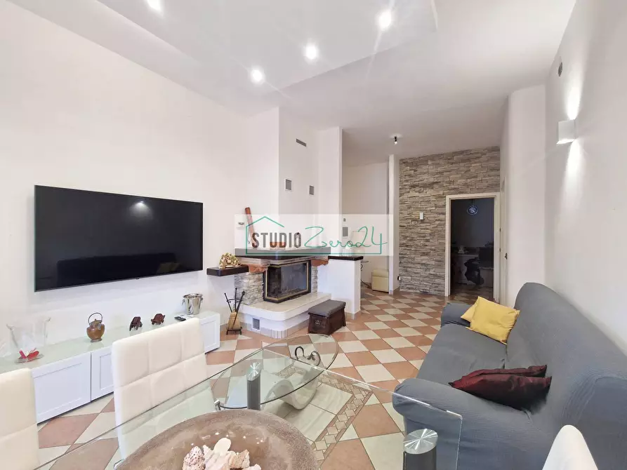 Immagine 13 di Appartamento in vendita  in Via Nuova 12 a Camaiore