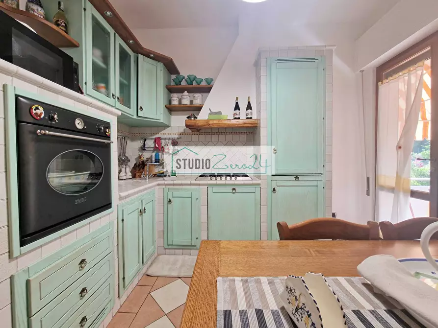 Immagine 17 di Appartamento in vendita  in Via Nuova 12 a Camaiore