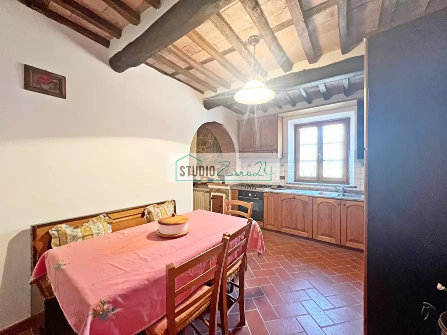 Immagine 5 di Casa semindipendente in vendita  in via delle grotte 96 a Camaiore