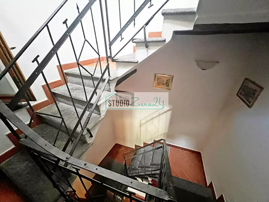 Immagine 15 di Casa semindipendente in vendita  in via delle grotte 96 a Camaiore