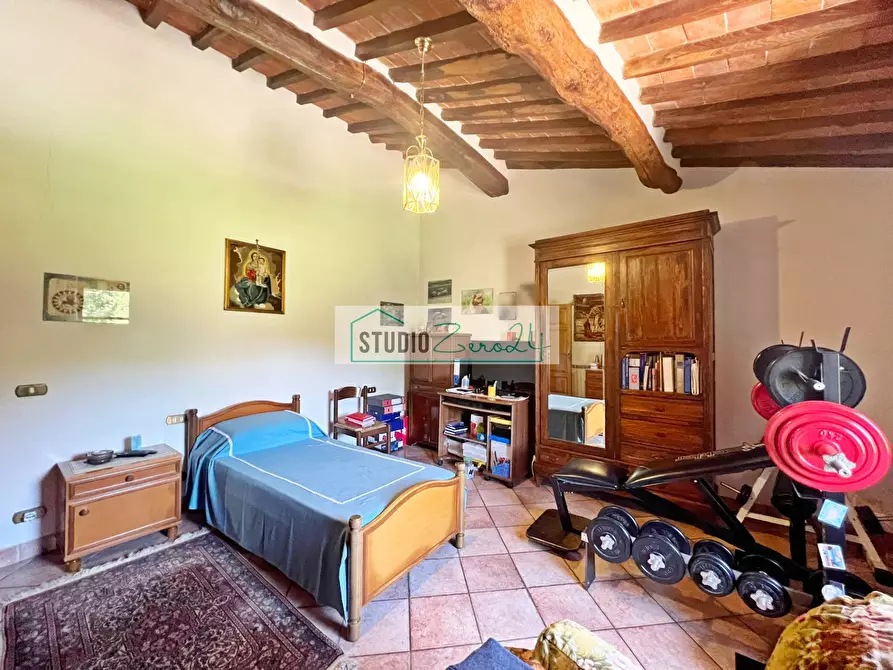 Immagine 20 di Casa semindipendente in vendita  in via delle grotte 96 a Camaiore