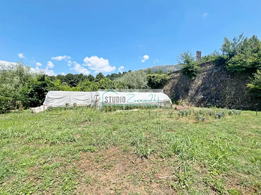 Immagine 23 di Casa semindipendente in vendita  in via delle grotte 96 a Camaiore