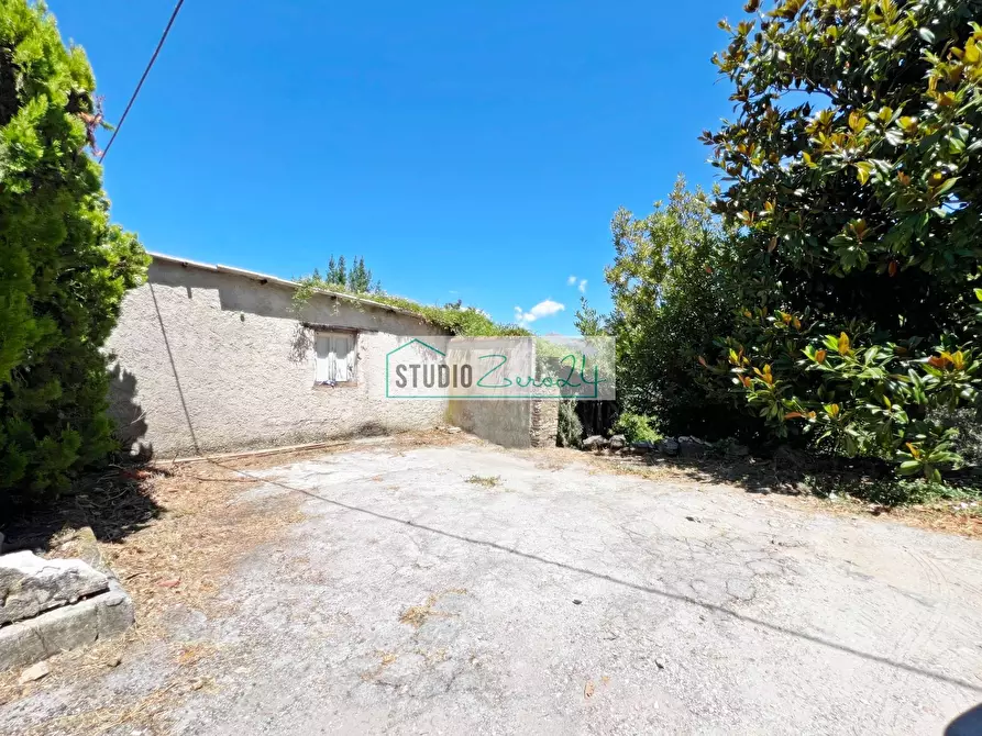 Immagine 3 di Terreno residenziale in vendita  in via vecchia provinciale a Camaiore