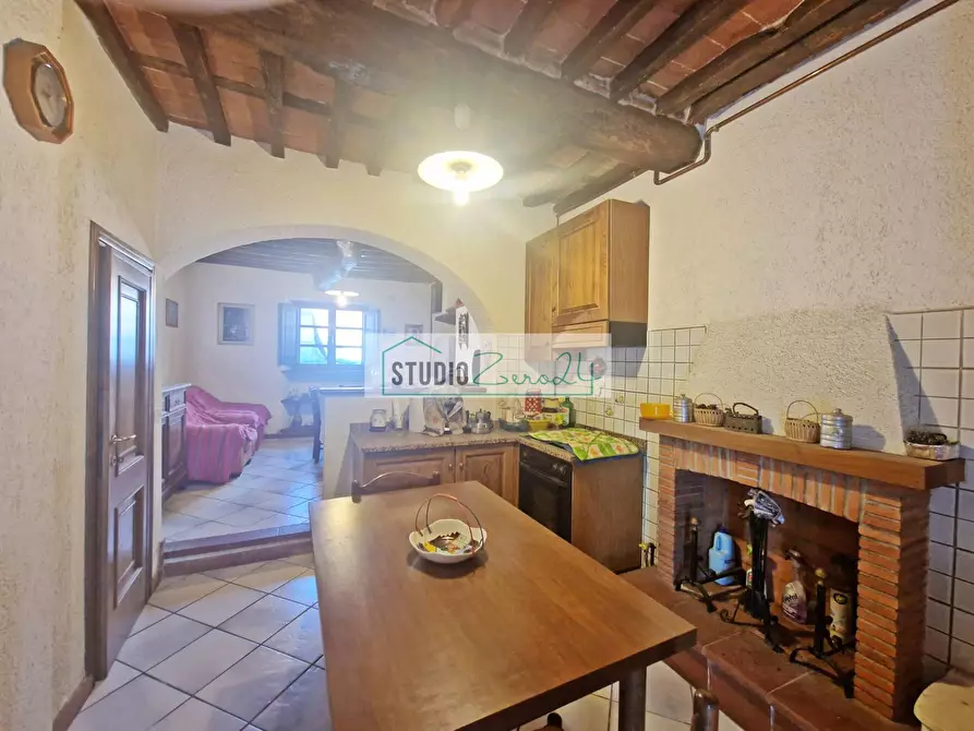 Immagine 6 di Casa semindipendente in vendita  in via Firenze 16 a Camaiore