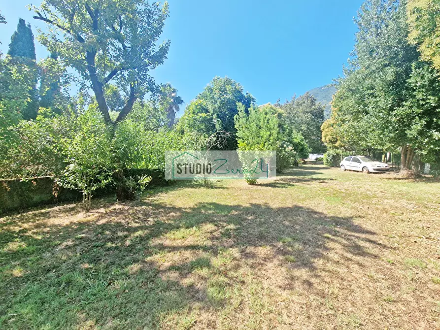 Immagine 31 di Casa semindipendente in vendita  in via Firenze 16 a Camaiore