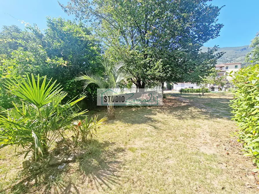 Immagine 32 di Casa semindipendente in vendita  in via Firenze 16 a Camaiore