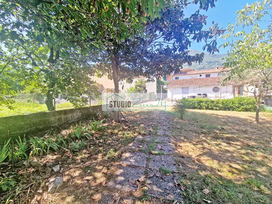 Immagine 34 di Casa semindipendente in vendita  in via Firenze 16 a Camaiore