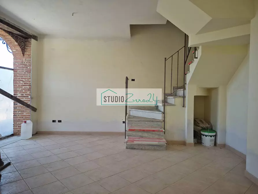 Immagine 9 di Casa semindipendente in vendita  in via giunta 9 a Camaiore