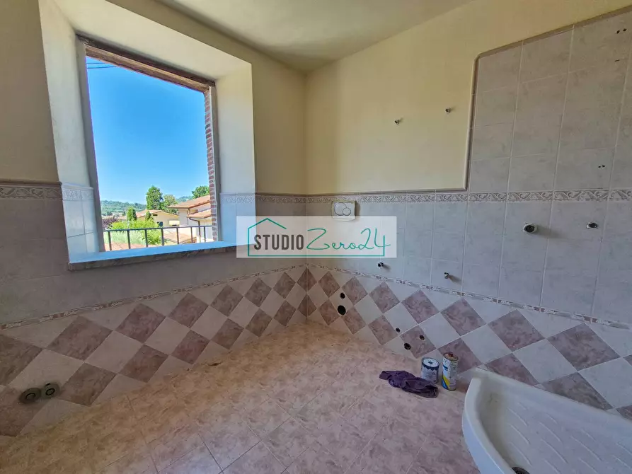 Immagine 17 di Casa semindipendente in vendita  in via giunta 9 a Camaiore