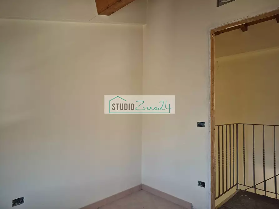 Immagine 29 di Casa semindipendente in vendita  in via giunta 9 a Camaiore