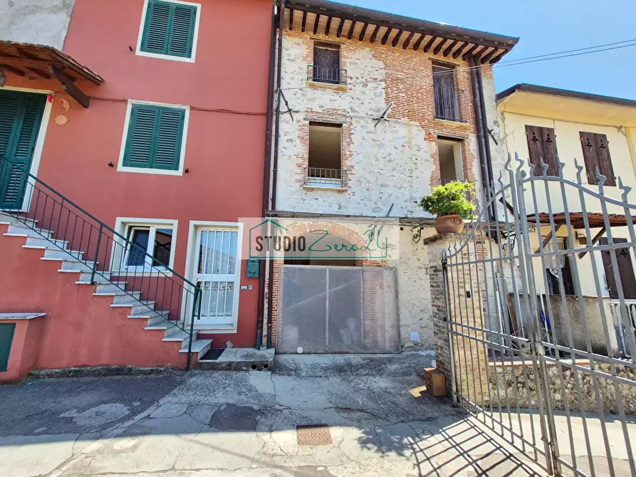 Immagine 2 di Casa semindipendente in vendita  in via giunta 9 a Camaiore