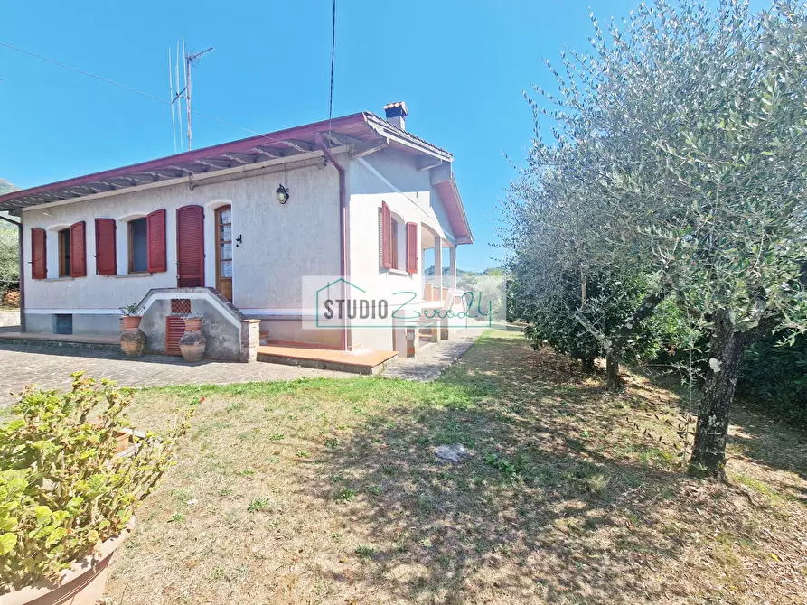casa indipendente in vendita a Camaiore
