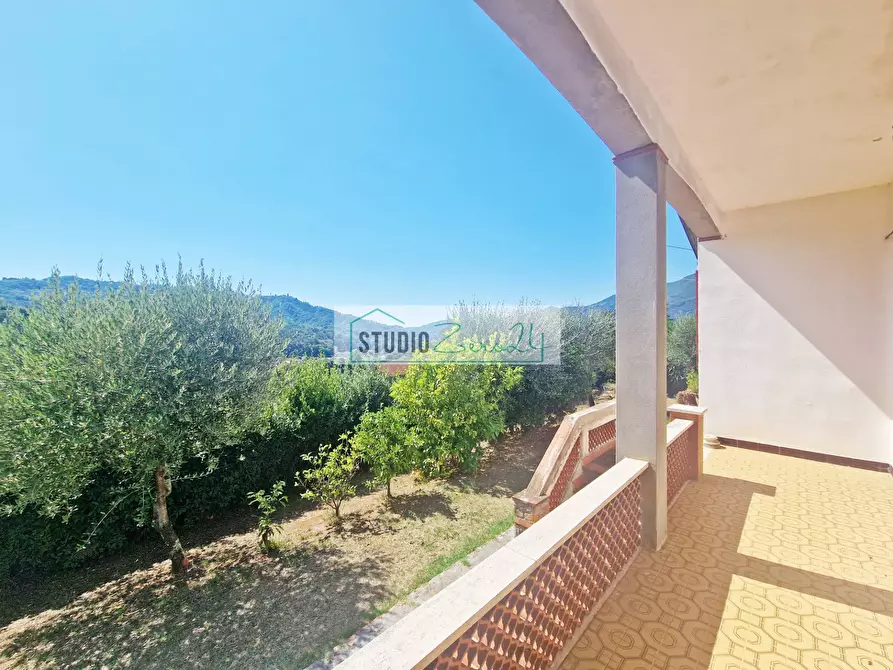 Immagine 17 di Villa in vendita  in Via Gattarella 156 a Camaiore