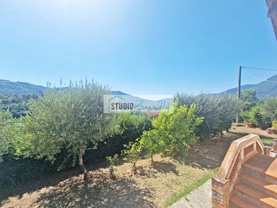 Immagine 18 di Villa in vendita  in Via Gattarella 156 a Camaiore