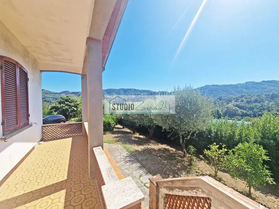 Immagine 19 di Villa in vendita  in Via Gattarella 156 a Camaiore