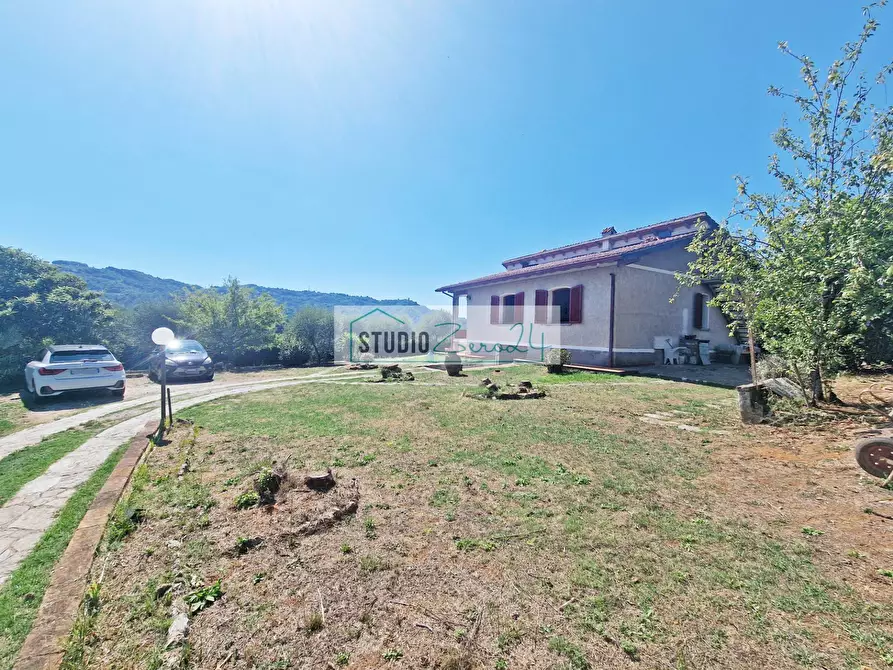 Immagine 22 di Villa in vendita  in Via Gattarella 156 a Camaiore