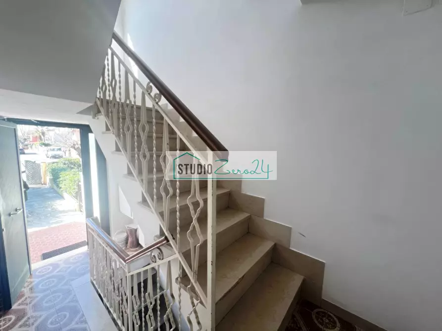 Immagine 5 di Appartamento in vendita  in Via del Secco 20 a Camaiore