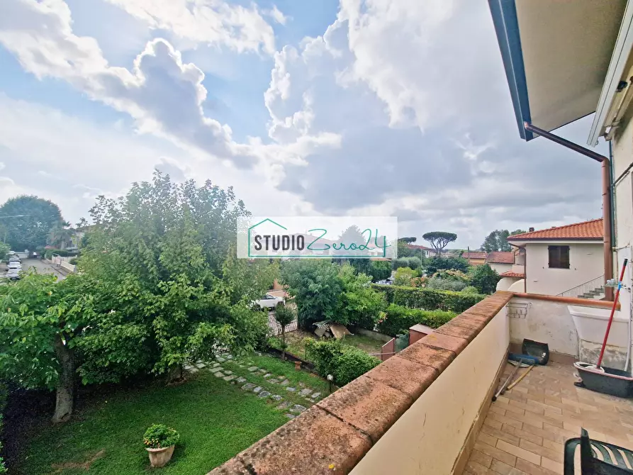 Immagine 15 di Appartamento in vendita  in Via del Secco 20 a Camaiore