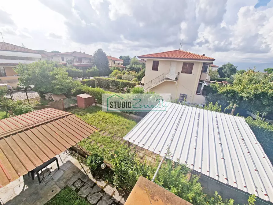 Immagine 27 di Appartamento in vendita  in Via del Secco 20 a Camaiore