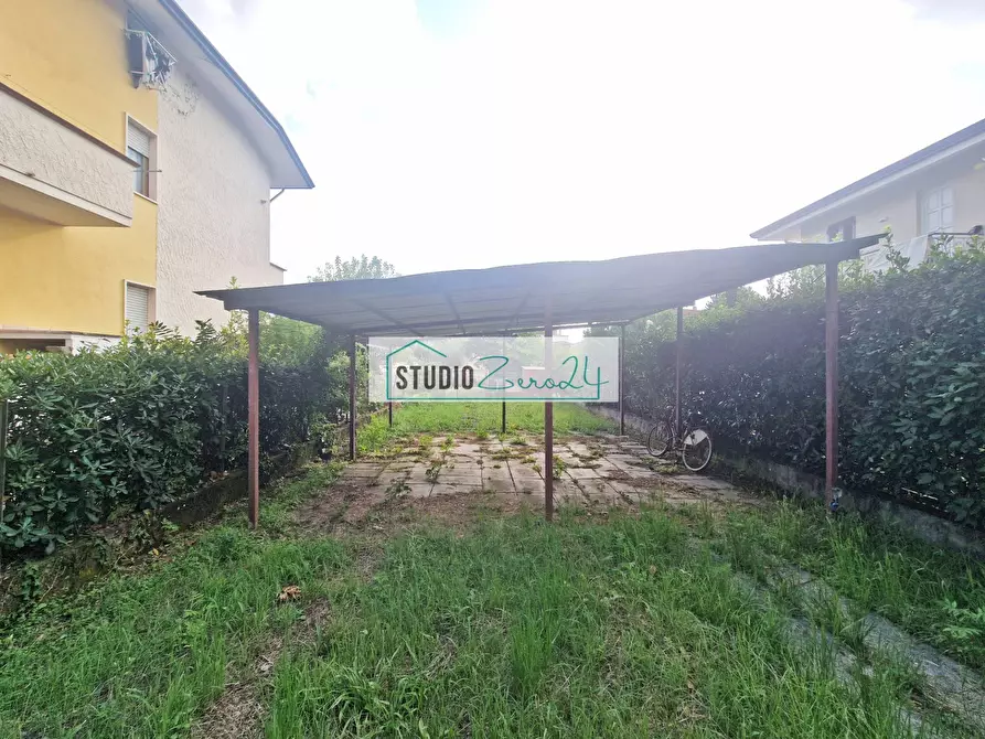 Immagine 31 di Appartamento in vendita  in Via del Secco 20 a Camaiore