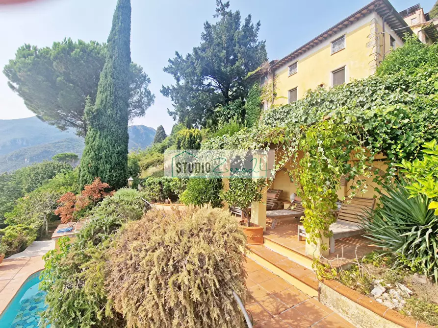 casa indipendente in vendita a Camaiore in zona Metato