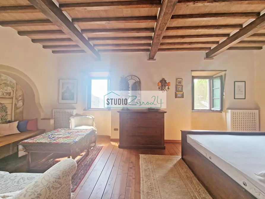 Immagine 12 di Casa semindipendente in vendita  in Via di Metato 10 a Camaiore