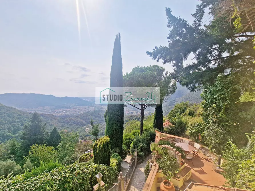 Immagine 19 di Casa semindipendente in vendita  in Via di Metato 10 a Camaiore