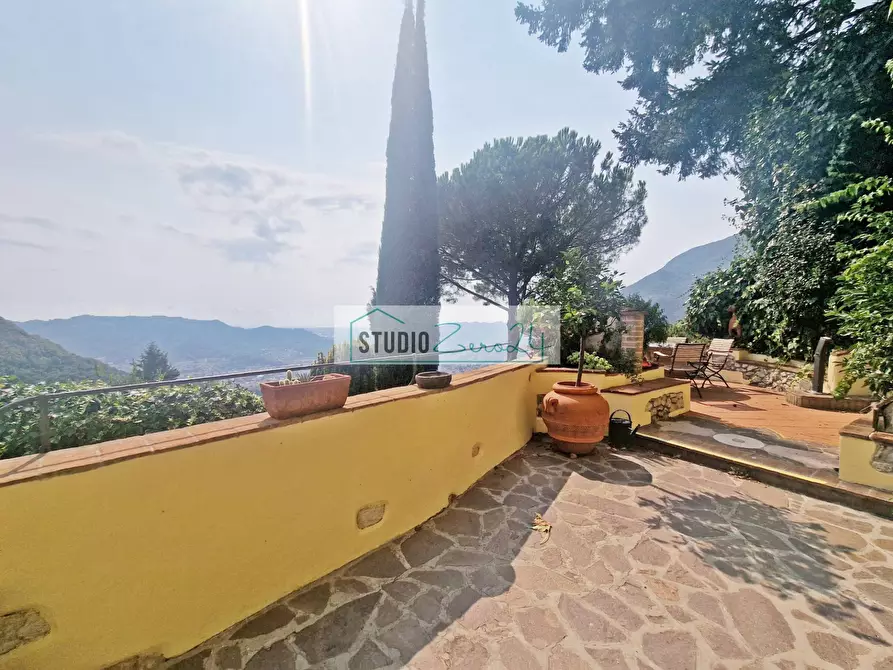 Immagine 33 di Casa semindipendente in vendita  in Via di Metato 10 a Camaiore