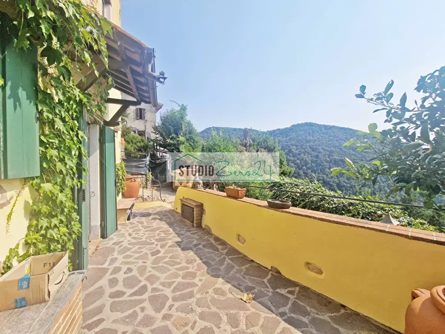 Immagine 34 di Casa semindipendente in vendita  in Via di Metato 10 a Camaiore