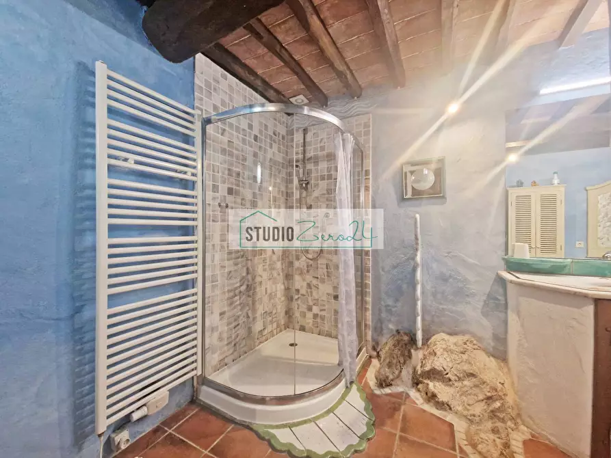 Immagine 51 di Casa semindipendente in vendita  in Via di Metato 10 a Camaiore