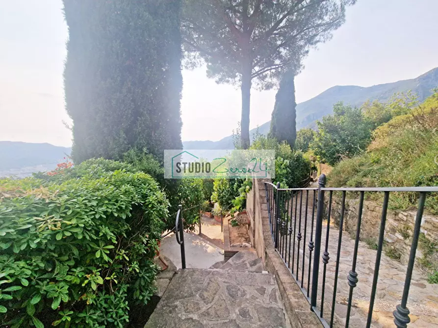 Immagine 55 di Casa semindipendente in vendita  in Via di Metato 10 a Camaiore