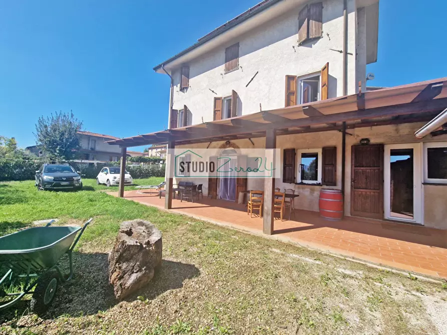 Immagine 9 di Villa in vendita  in Via Della Serra 22 a Camaiore