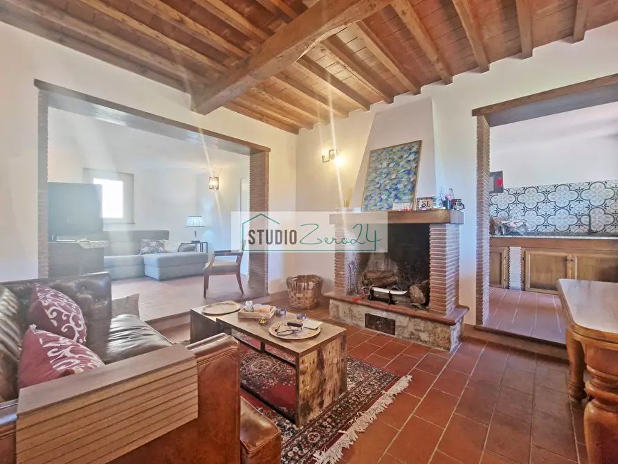 Immagine 15 di Villa in vendita  in Via Della Serra 22 a Camaiore