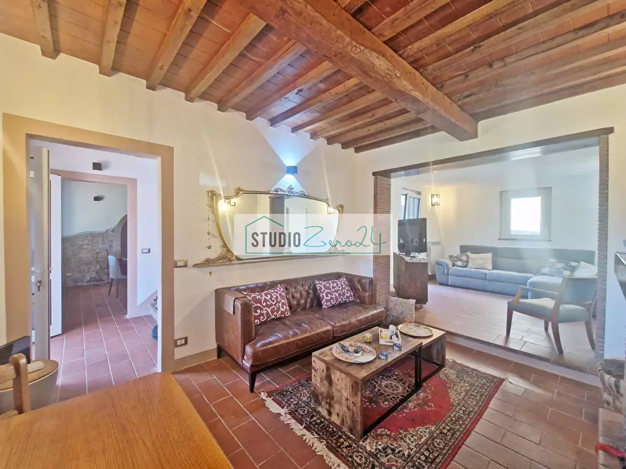 Immagine 17 di Villa in vendita  in Via Della Serra 22 a Camaiore