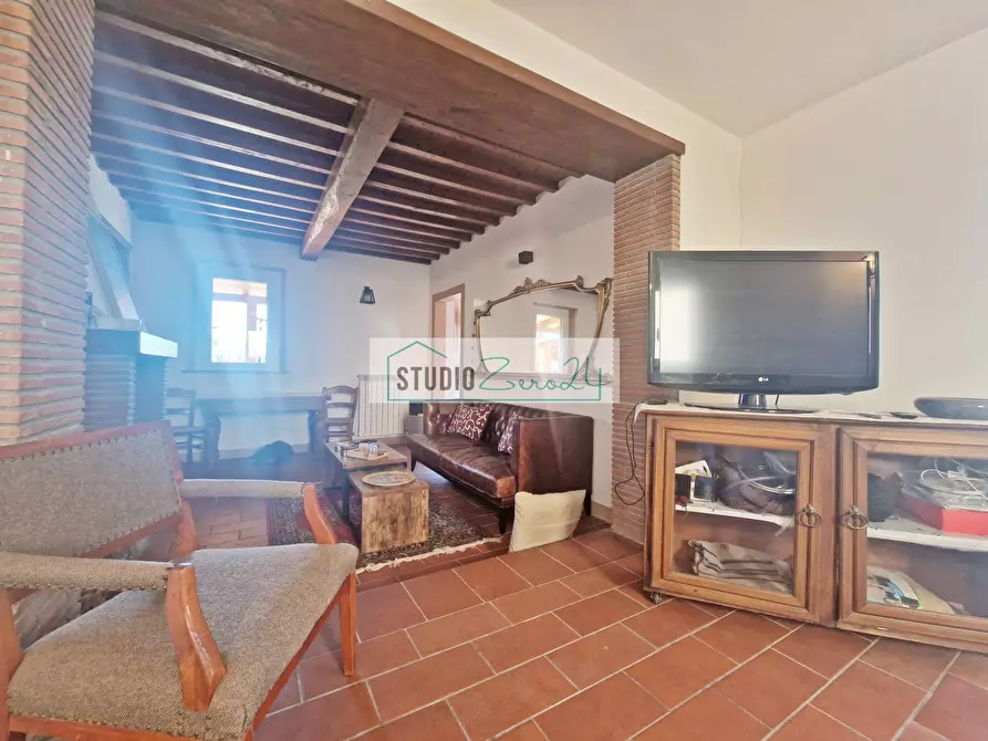Immagine 21 di Villa in vendita  in Via Della Serra 22 a Camaiore
