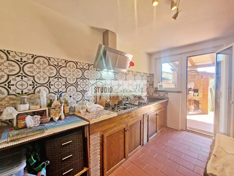 Immagine 25 di Villa in vendita  in Via Della Serra 22 a Camaiore