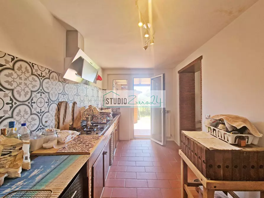 Immagine 26 di Villa in vendita  in Via Della Serra 22 a Camaiore