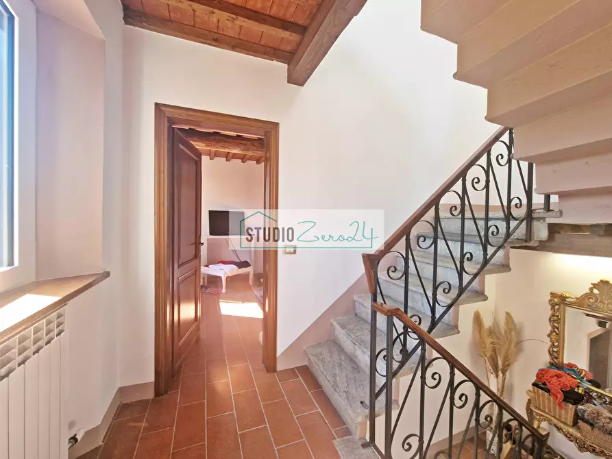 Immagine 31 di Villa in vendita  in Via Della Serra 22 a Camaiore