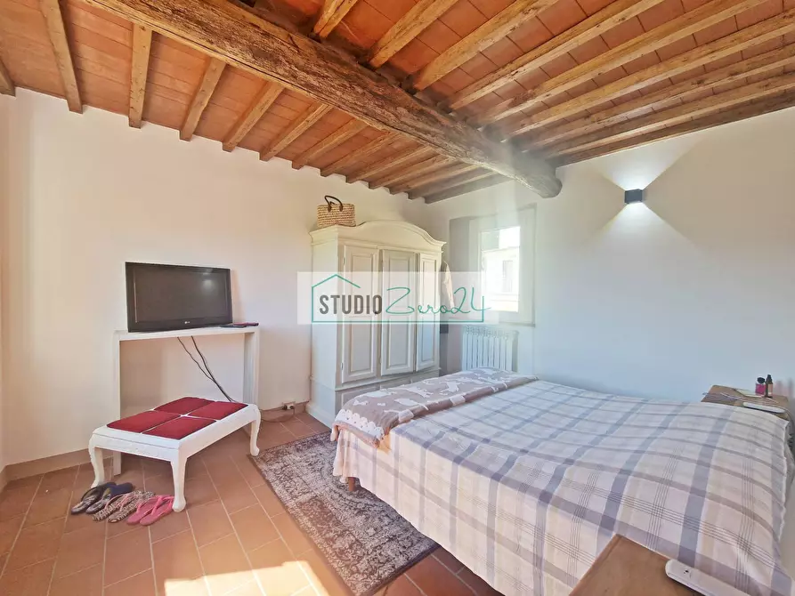 Immagine 32 di Villa in vendita  in Via Della Serra 22 a Camaiore