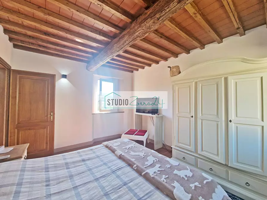 Immagine 34 di Villa in vendita  in Via Della Serra 22 a Camaiore